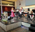 /album/09-11-2025-muziekmiddag-met-de-flippers-en-de-brandweerkapel-helmond/579052654-3375141672617981-1292373344933116328-n-w-jpg/